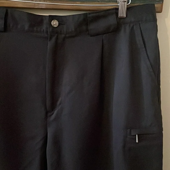 lzod XFG Black Golf Cargo Shorts Size 36 - Picture 7 of 13